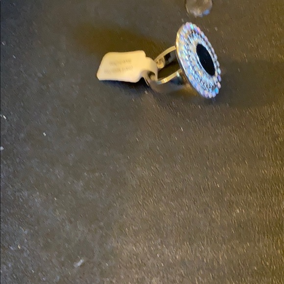 Ring - Picture 2 of 3